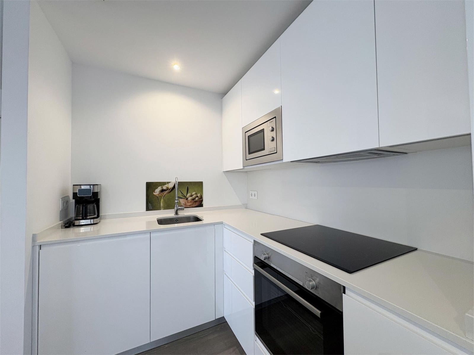 3 bedroom Apartment for sale in La Cala de Mijas with pool garage - € 644,000 (Ref: 8972561)