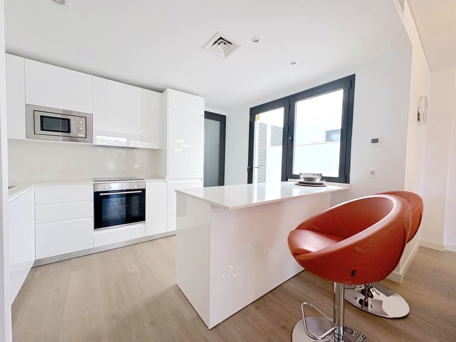 3 sypialnia Apartament na sprzedaż w La Cala de Mijas z basenem garażem - 635 000 € (Ref: 8972561)