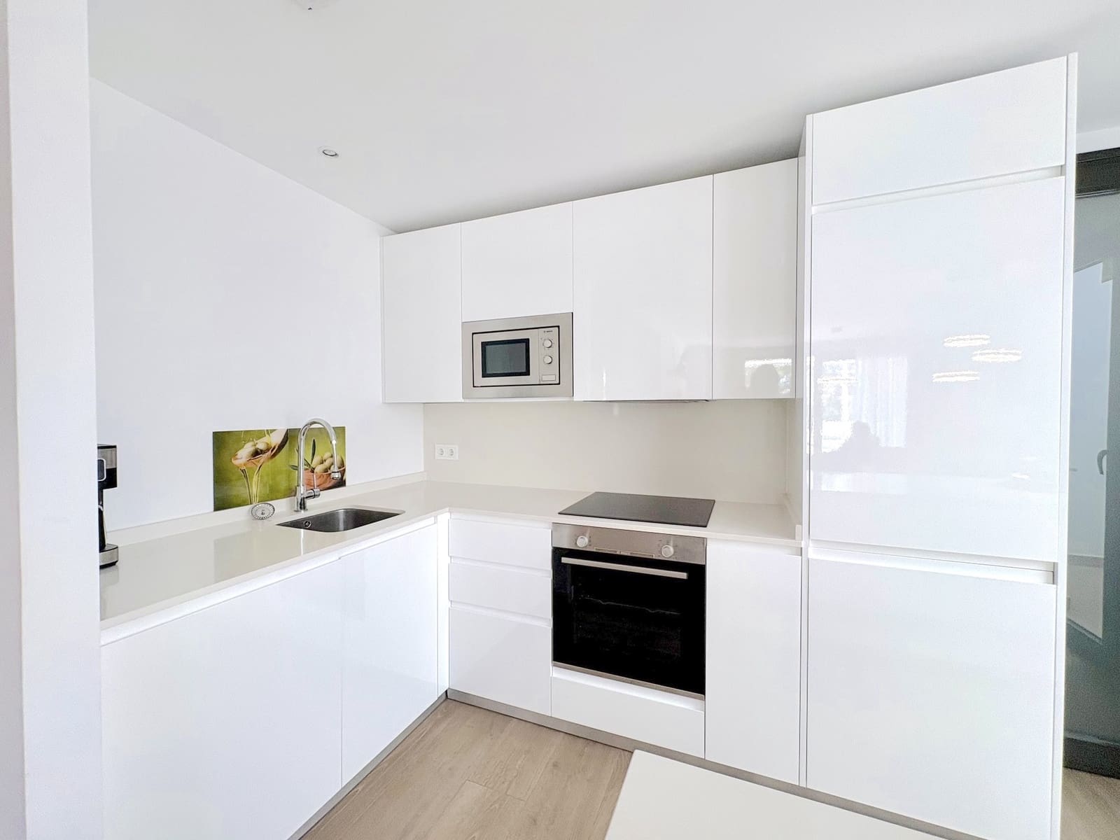 3 sypialnia Apartament na sprzedaż w La Cala de Mijas z basenem garażem - 635 000 € (Ref: 8972561)