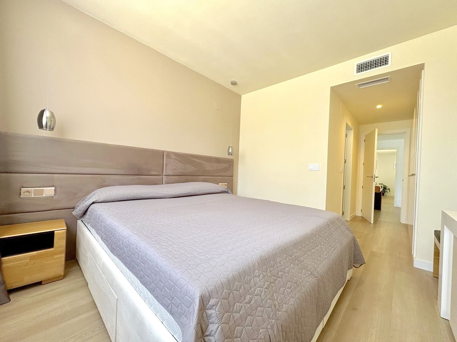 3 sypialnia Apartament na sprzedaż w La Cala de Mijas z basenem garażem - 635 000 € (Ref: 8972561)