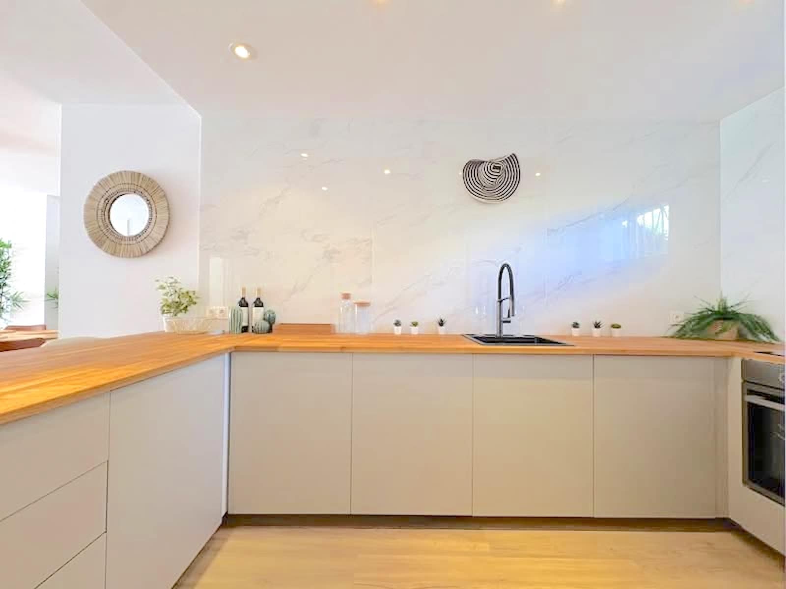 3 bedroom Apartment for sale in Mijas Costa with pool garage - € 628,000 (Ref: 8976475)