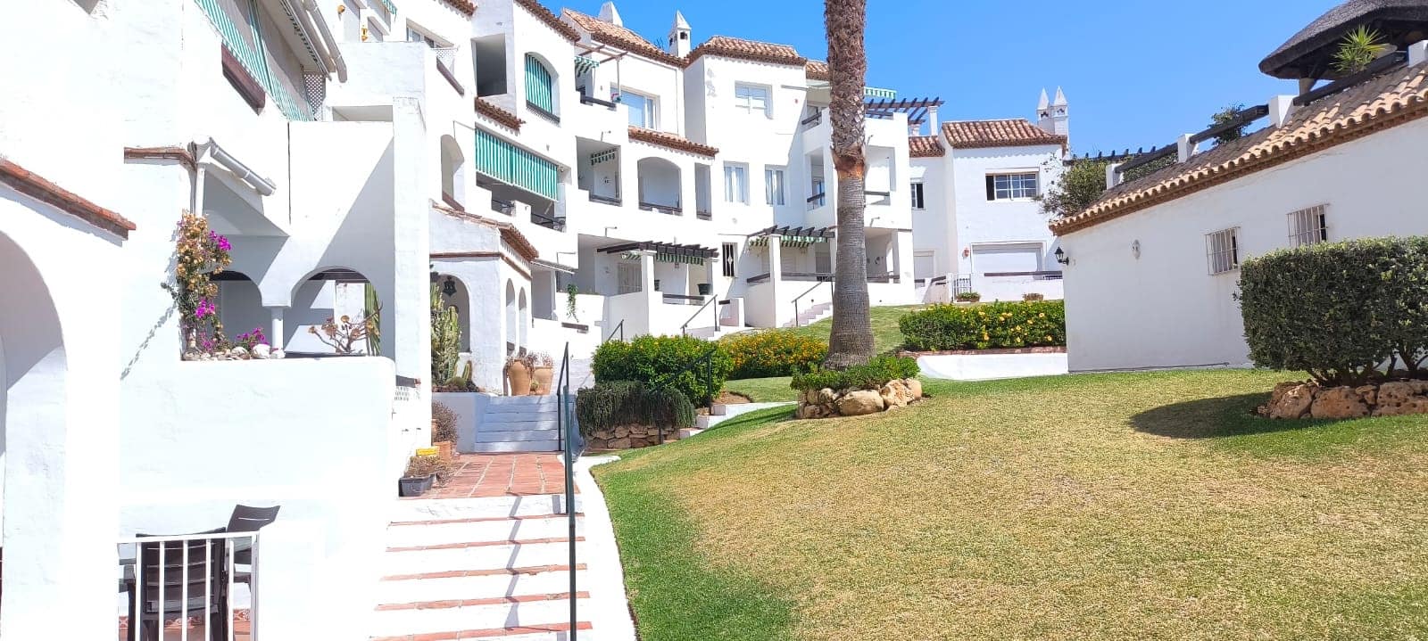 3 bedroom Apartment for sale in Mijas Costa with pool garage - € 628,000 (Ref: 8976475)