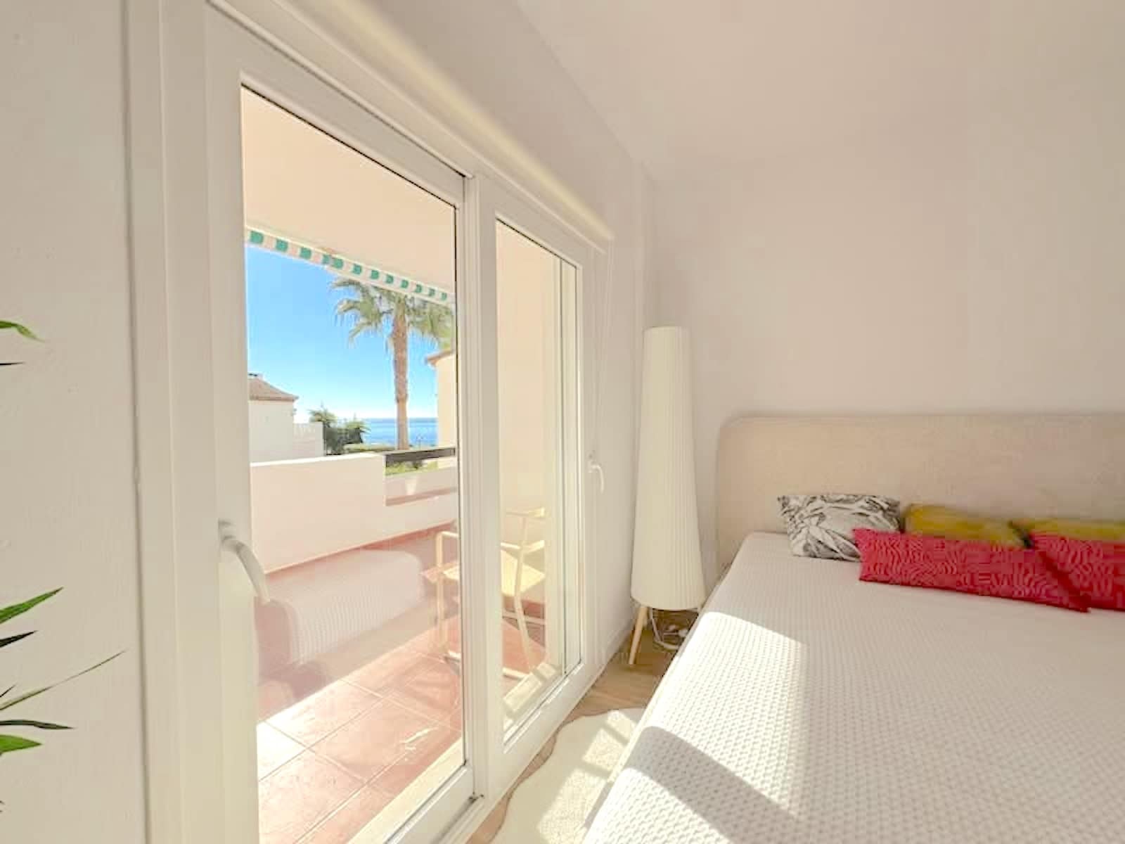 3 bedroom Apartment for sale in Mijas Costa with pool garage - € 628,000 (Ref: 8976475)