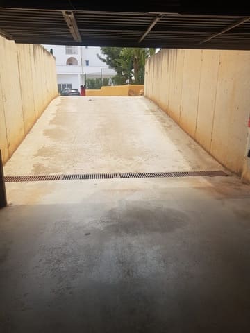 Garage te koop in Santa Eulalia / Santa Eularia - € 58.000 (Ref: 8986043)