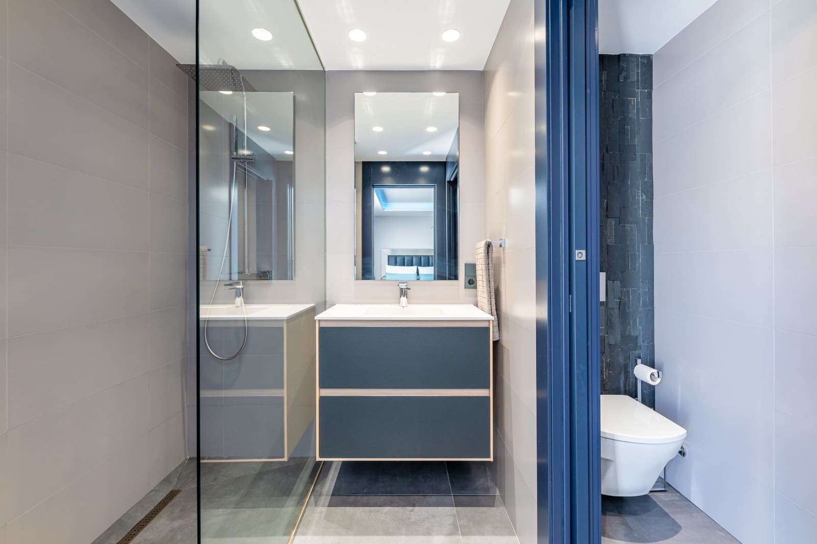 4 soveværelse Villa til salg i Mijas Costa med swimmingpool garage - € 8.100.000 (Ref: 8988577)