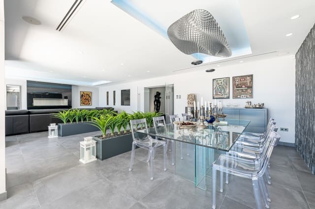 4 soveværelse Villa til salg i Mijas Costa, Mijas med swimmingpool garage - € 8.100.000 (Ref: 8988577)