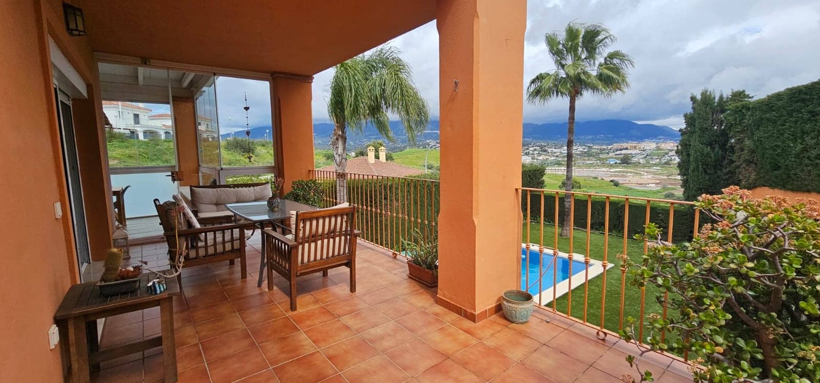 4 slaapkamer Villa te koop in Cerro del Aguila met zwembad garage - € 735.000 (Ref: 8988578)