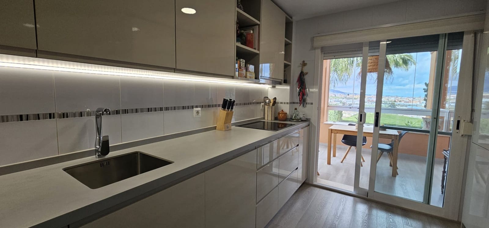 4 slaapkamer Villa te koop in Cerro del Aguila met zwembad garage - € 735.000 (Ref: 8988578)