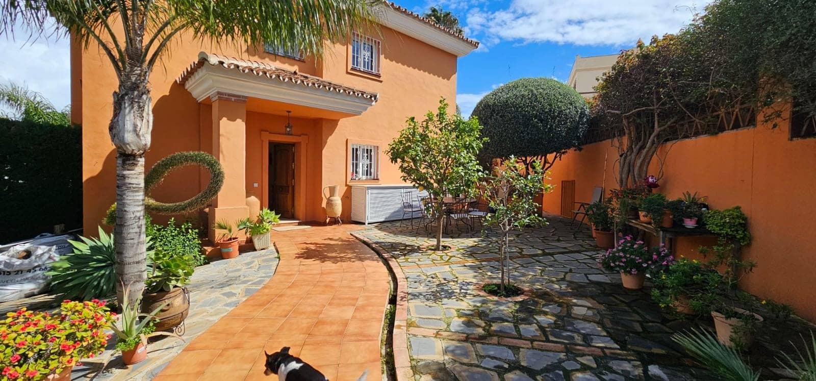 4 slaapkamer Villa te koop in Cerro del Aguila met zwembad garage - € 735.000 (Ref: 8988578)