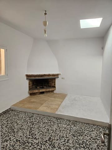 2 soveværelse Finca/Landehus til salg i Nuestra Señora de Jesus, Santa Eulalia / Santa Eularia med garage - € 892.500 (Ref: 8998602)