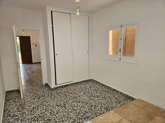 2 soveværelse Finca/Landehus til salg i Nuestra Señora de Jesus, Santa Eulalia / Santa Eularia med garage - € 892.500 (Ref: 8998602)