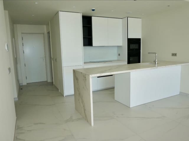 2 makuuhuone Huoneisto myytävänä paikassa Torreblanca, Fuengirola mukana uima-altaan 
autotalli - 524 000 € (Ref: 9001750)