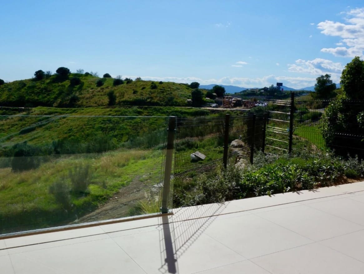 2 soveværelse Lejlighed til salg i Fuengirola med swimmingpool garage - € 524.000 (Ref: 9001750)