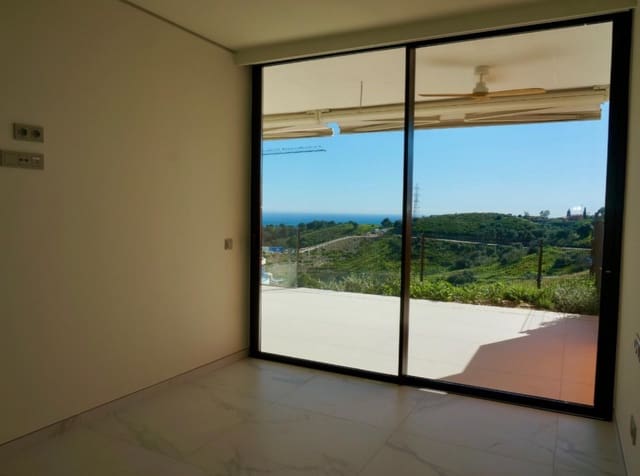 2 makuuhuone Huoneisto myytävänä paikassa Torreblanca, Fuengirola mukana uima-altaan 
autotalli - 524 000 € (Ref: 9001750)