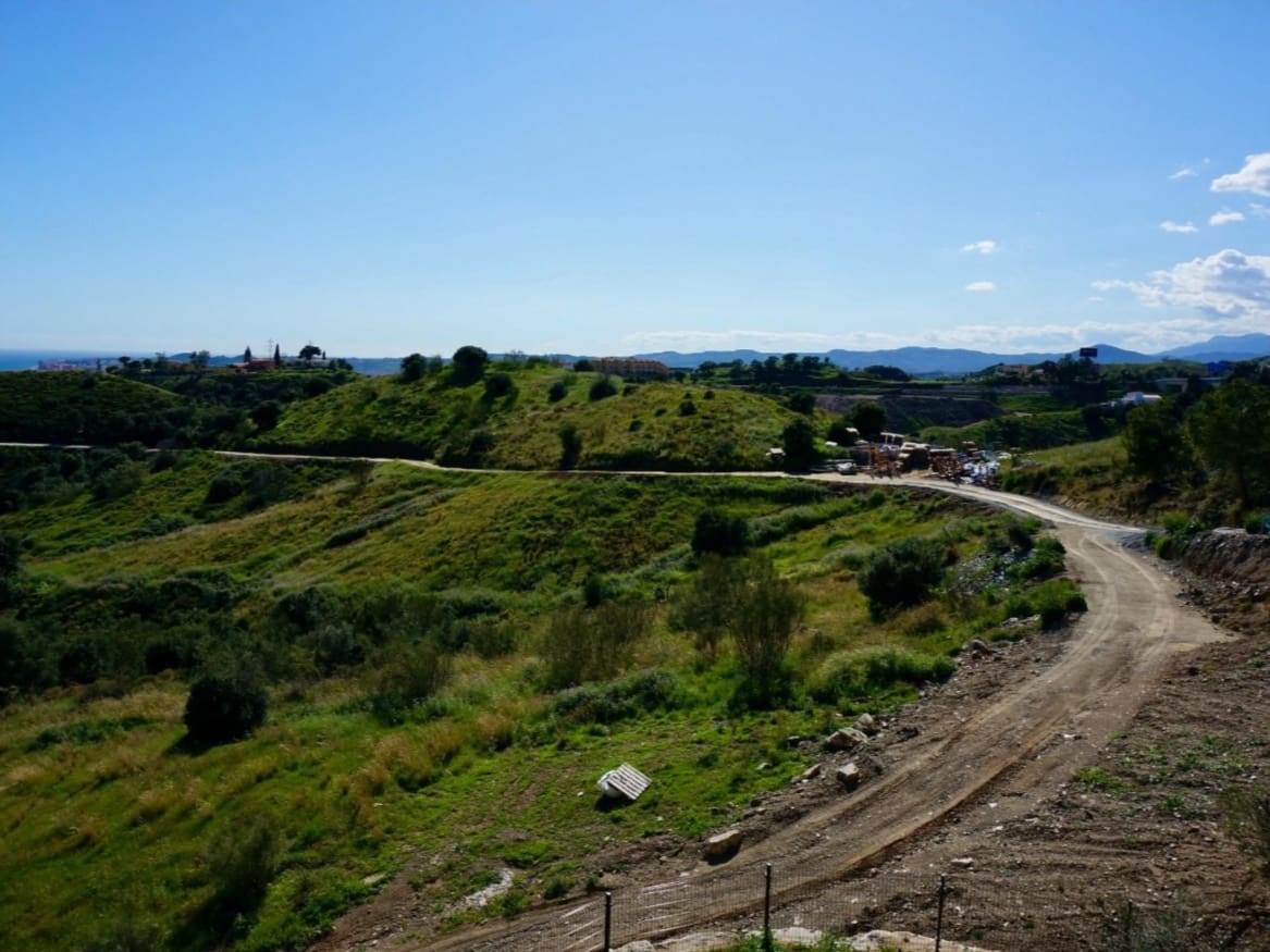 2 soveværelse Lejlighed til salg i Fuengirola med swimmingpool garage - € 524.000 (Ref: 9001750)