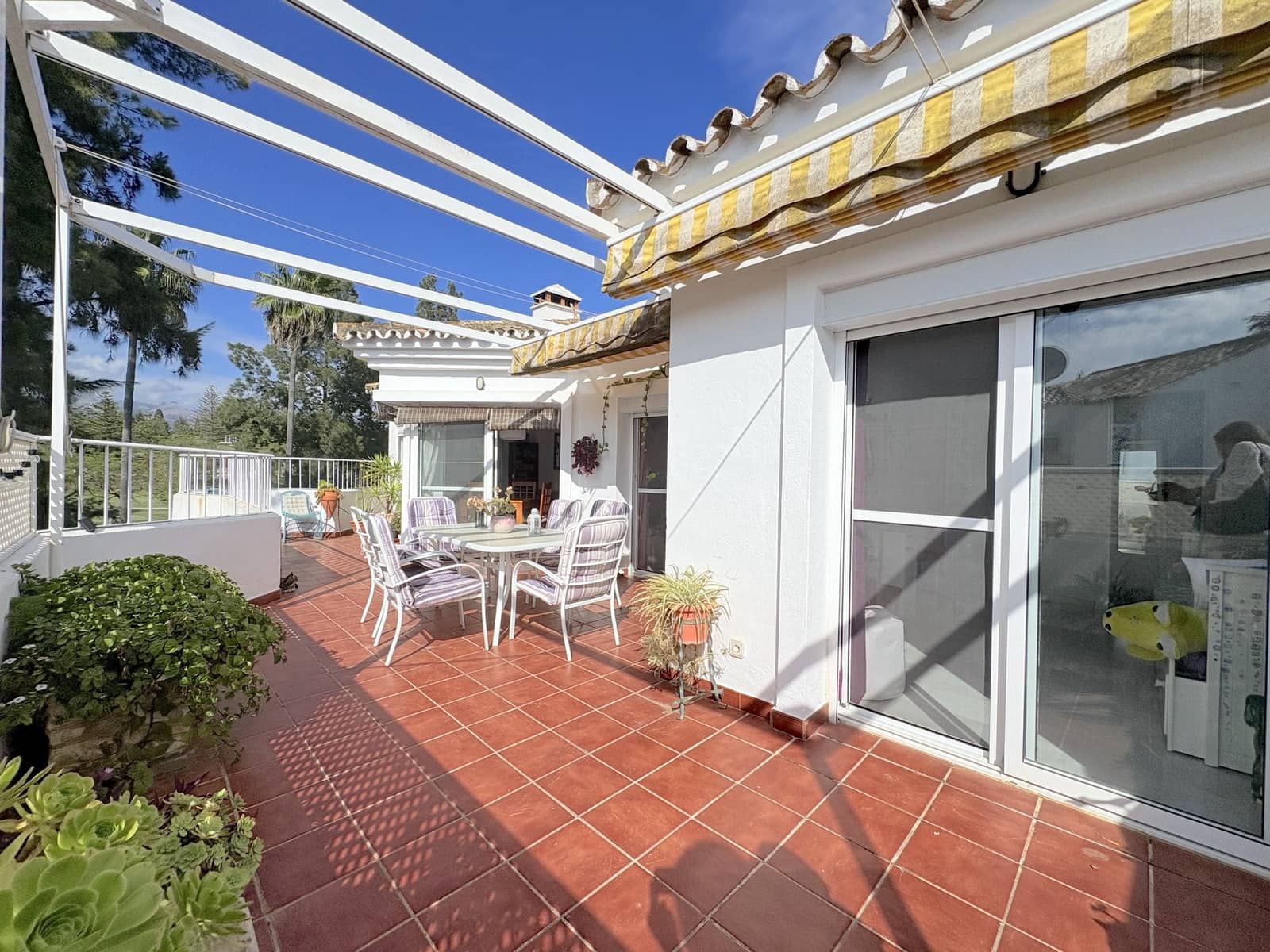 3 Zimmer Penthouse zu verkaufen in Mijas Costa mit Pool - 395.000 € (Ref: 9008079)