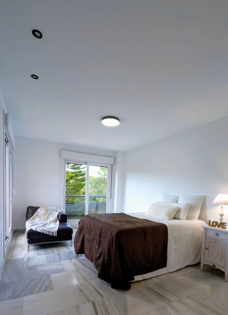 4 soverom Villa til salgs i Benahavis med svømmebasseng - € 679 000 (Ref: 9018423)