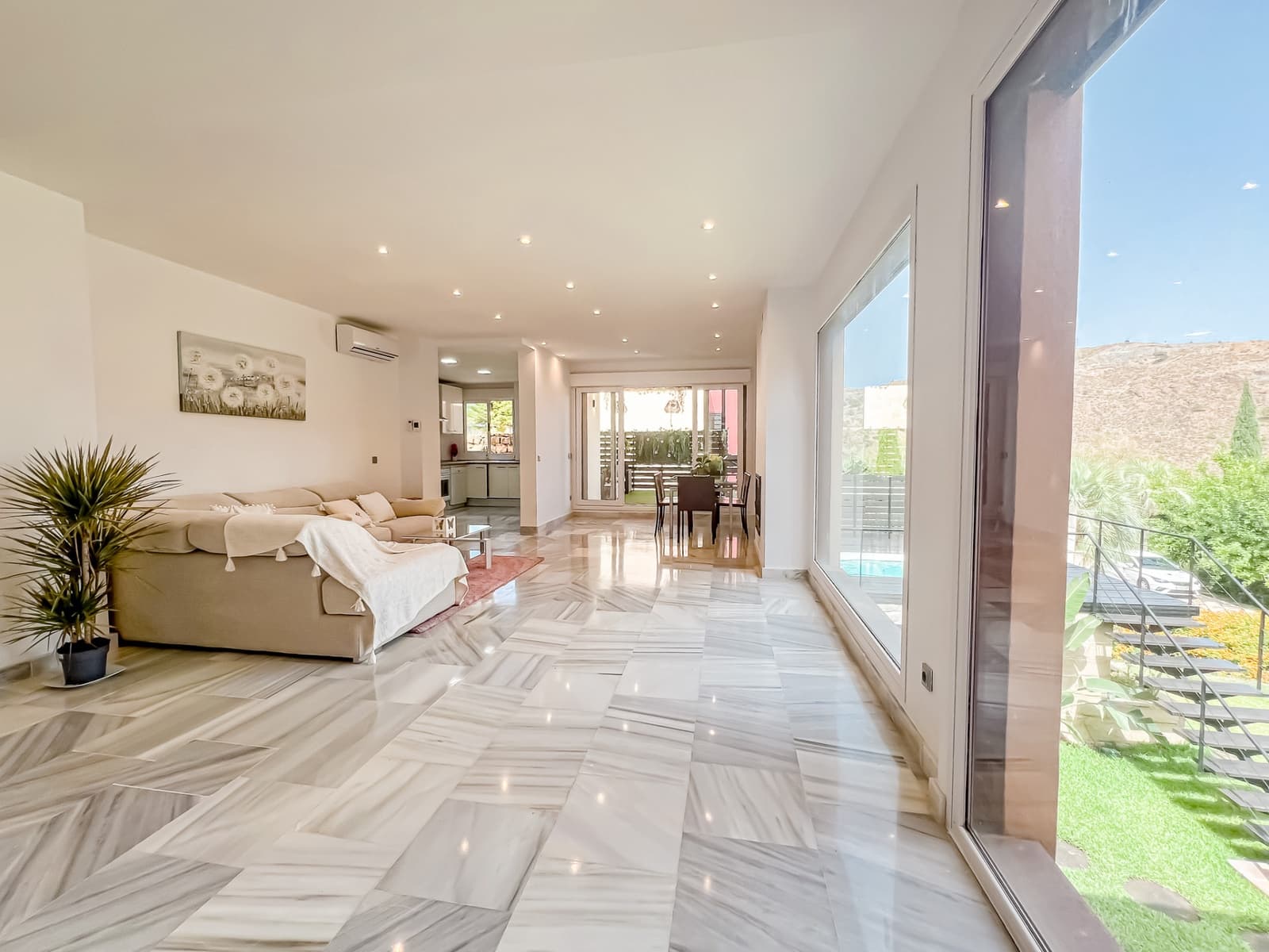 4 soverom Villa til salgs i Benahavis med svømmebasseng - € 679 000 (Ref: 9018423)