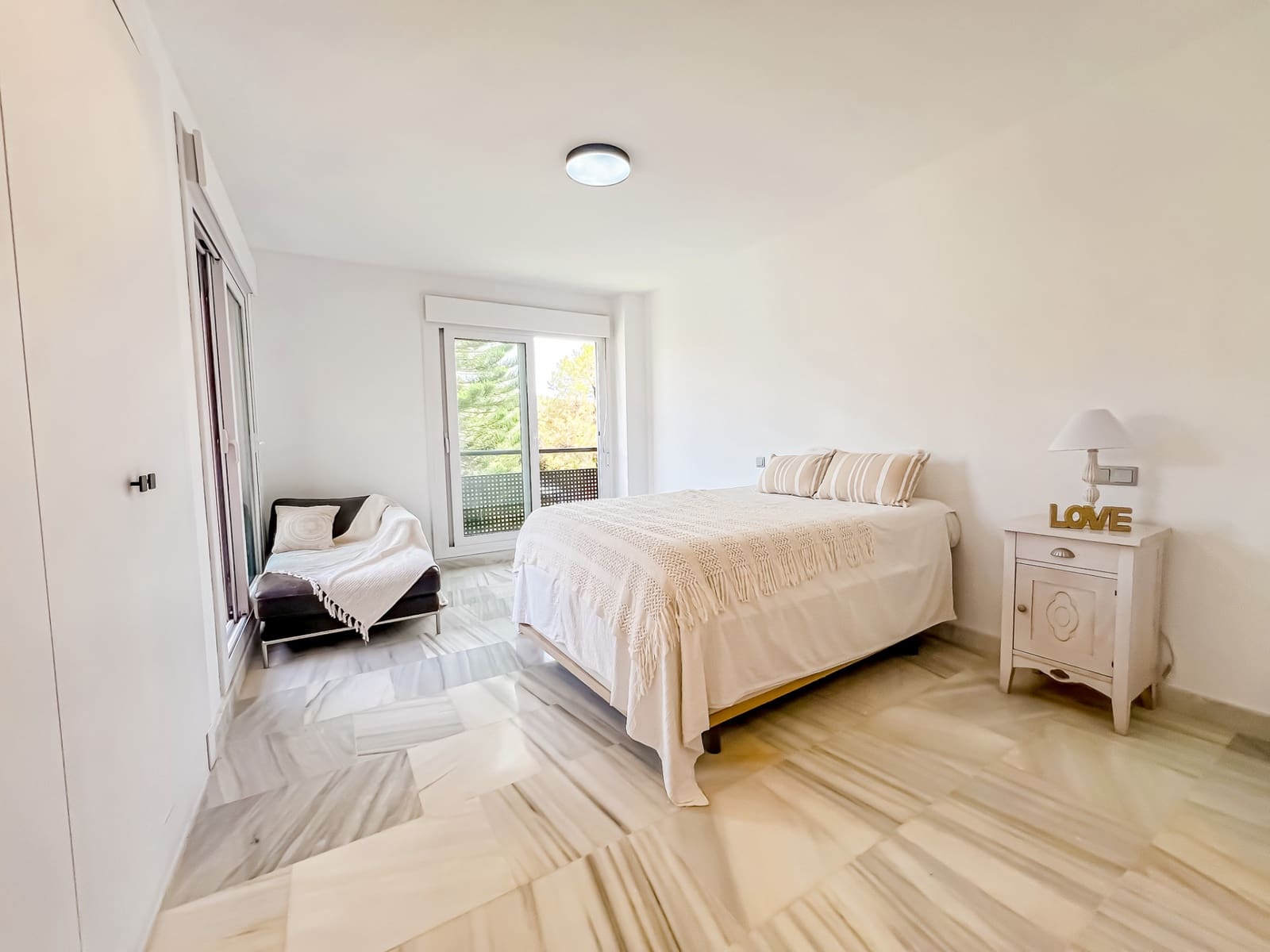 4 soverom Villa til salgs i Benahavis med svømmebasseng - € 679 000 (Ref: 9018423)