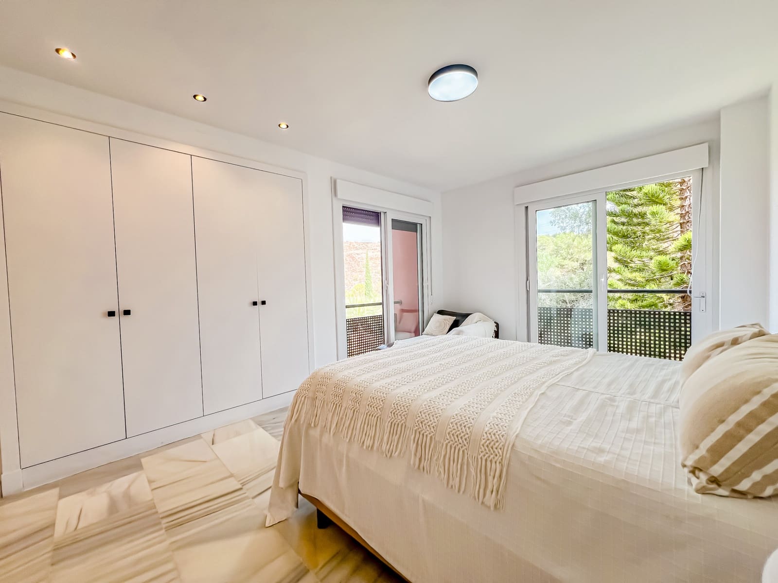 4 soverom Villa til salgs i Benahavis med svømmebasseng - € 679 000 (Ref: 9018423)