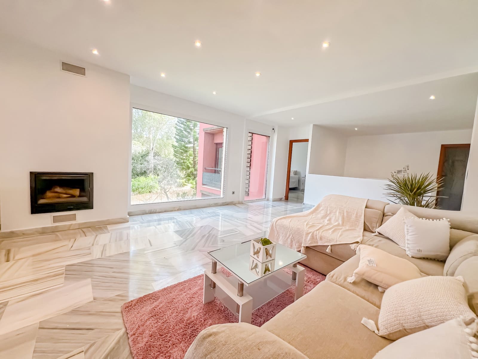 4 soverom Villa til salgs i Benahavis med svømmebasseng - € 679 000 (Ref: 9018423)