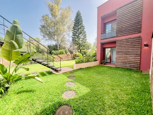 4 soveværelse Villa til salg i Benahavís med swimmingpool - € 679.000 (Ref: 9018423)