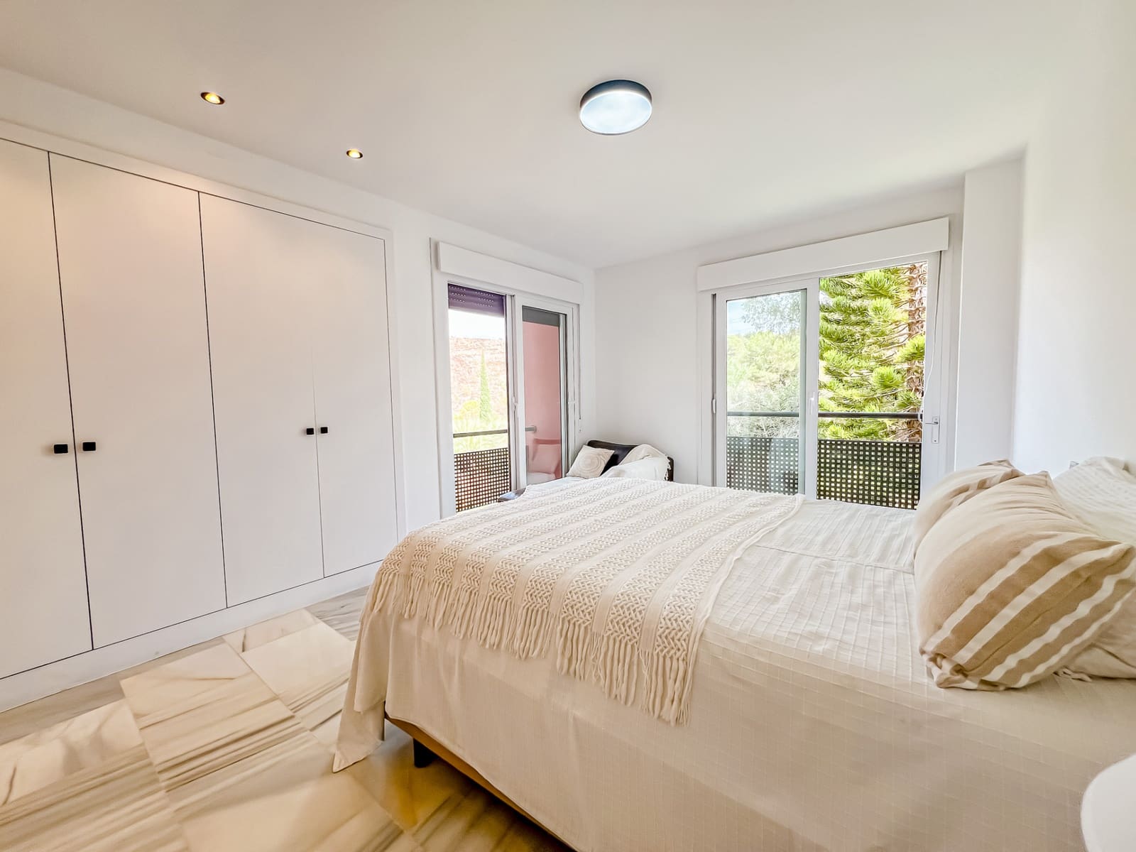 4 soverom Villa til salgs i Benahavis med svømmebasseng - € 679 000 (Ref: 9018423)