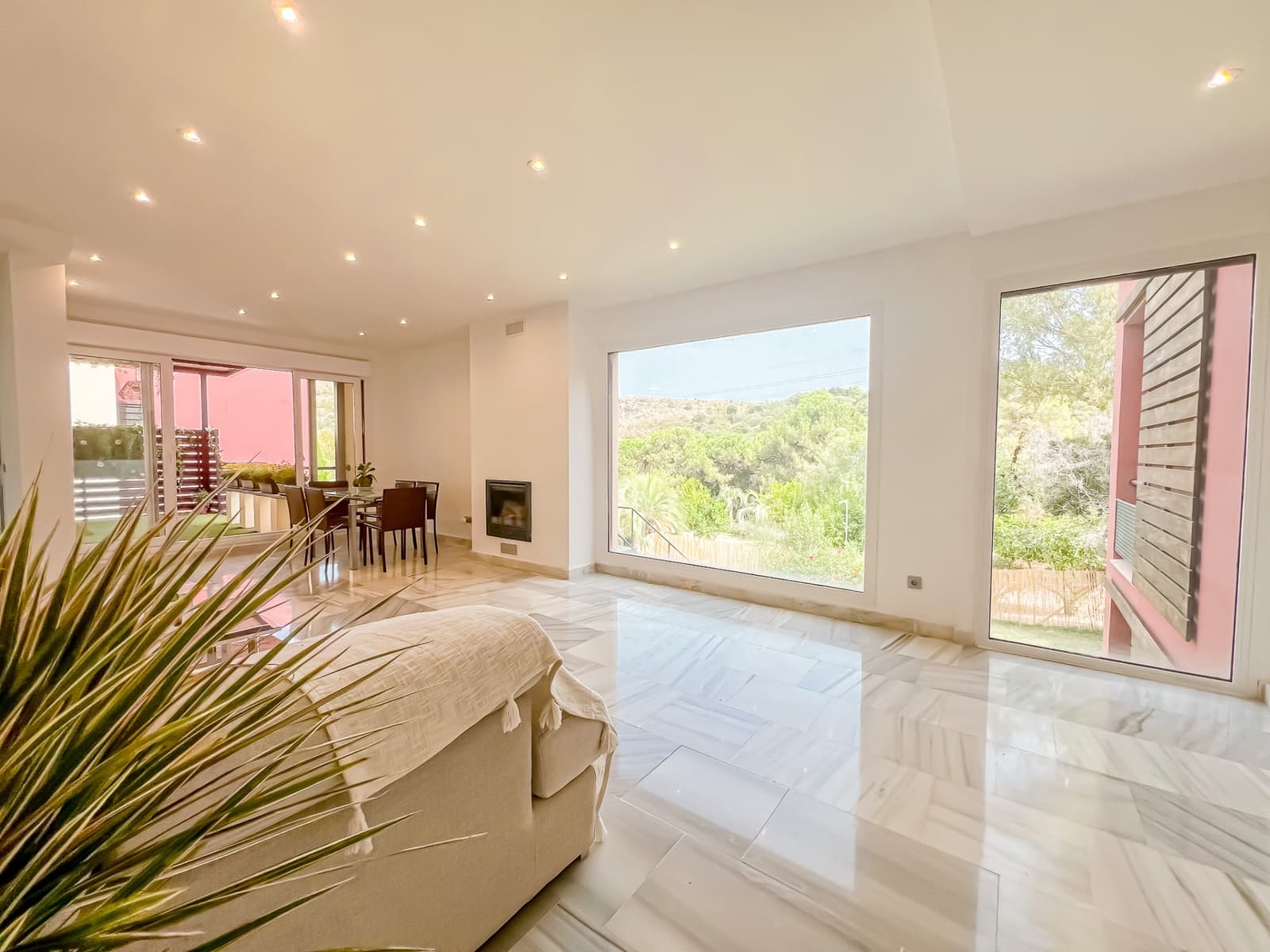 4 soverom Villa til salgs i Benahavis med svømmebasseng - € 679 000 (Ref: 9018423)