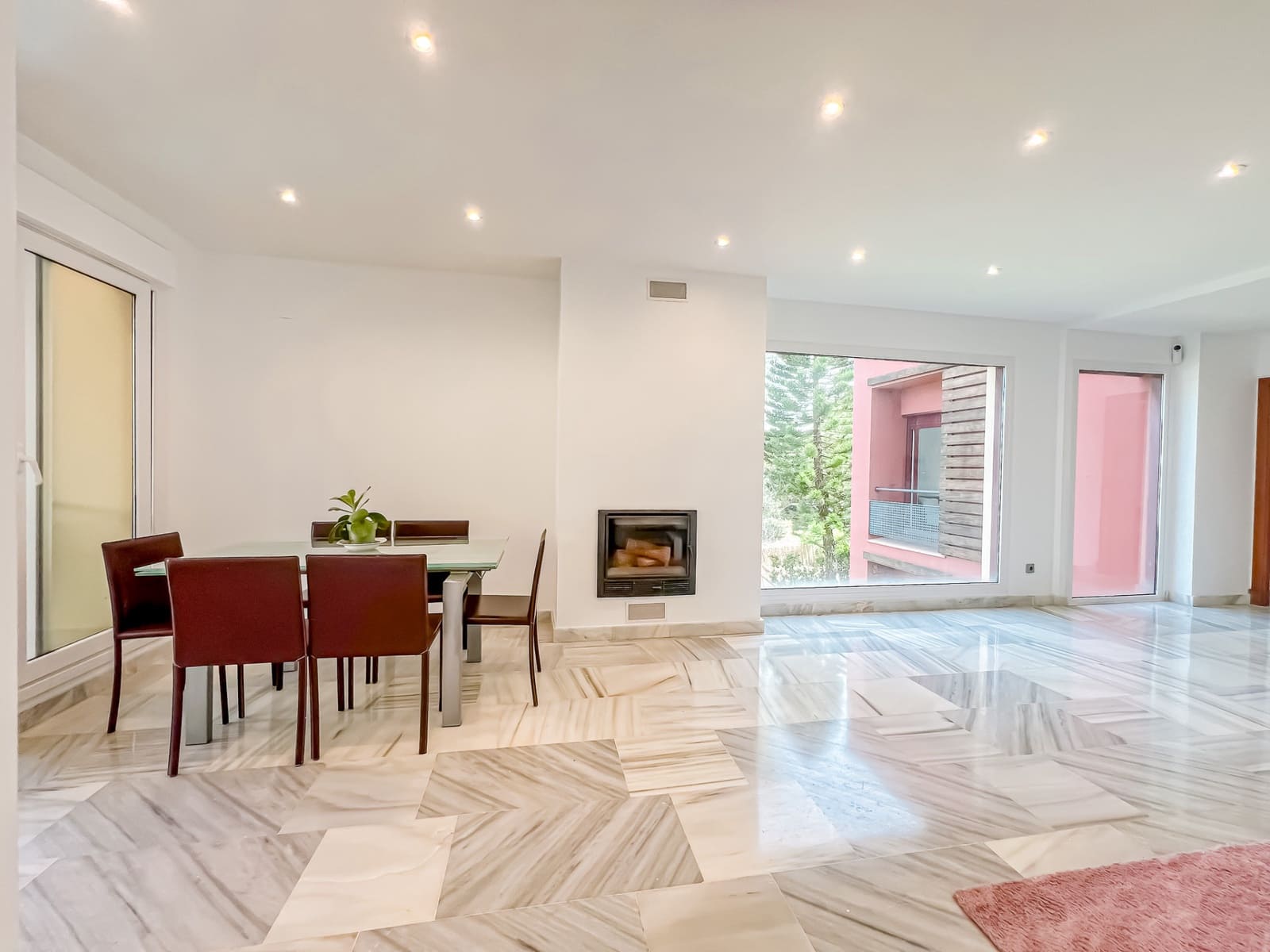 4 Zimmer Villa zu verkaufen in Benahavis mit Pool - 699.000 € (Ref: 9018423)