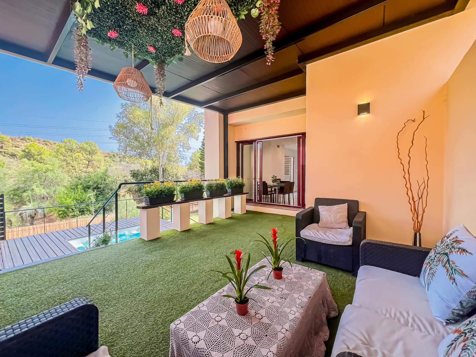 4 Zimmer Villa zu verkaufen in Benahavis mit Pool - 699.000 € (Ref: 9018423)