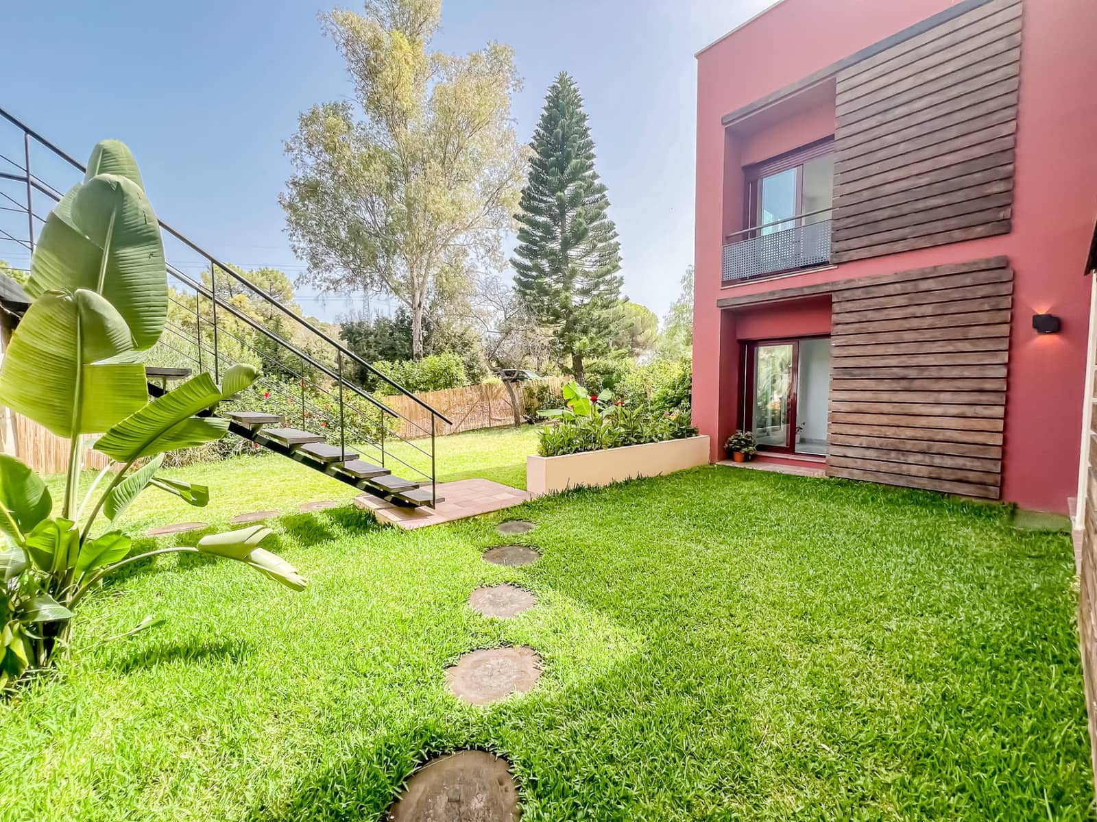4 Zimmer Villa zu verkaufen in Benahavis mit Pool - 699.000 € (Ref: 9018423)