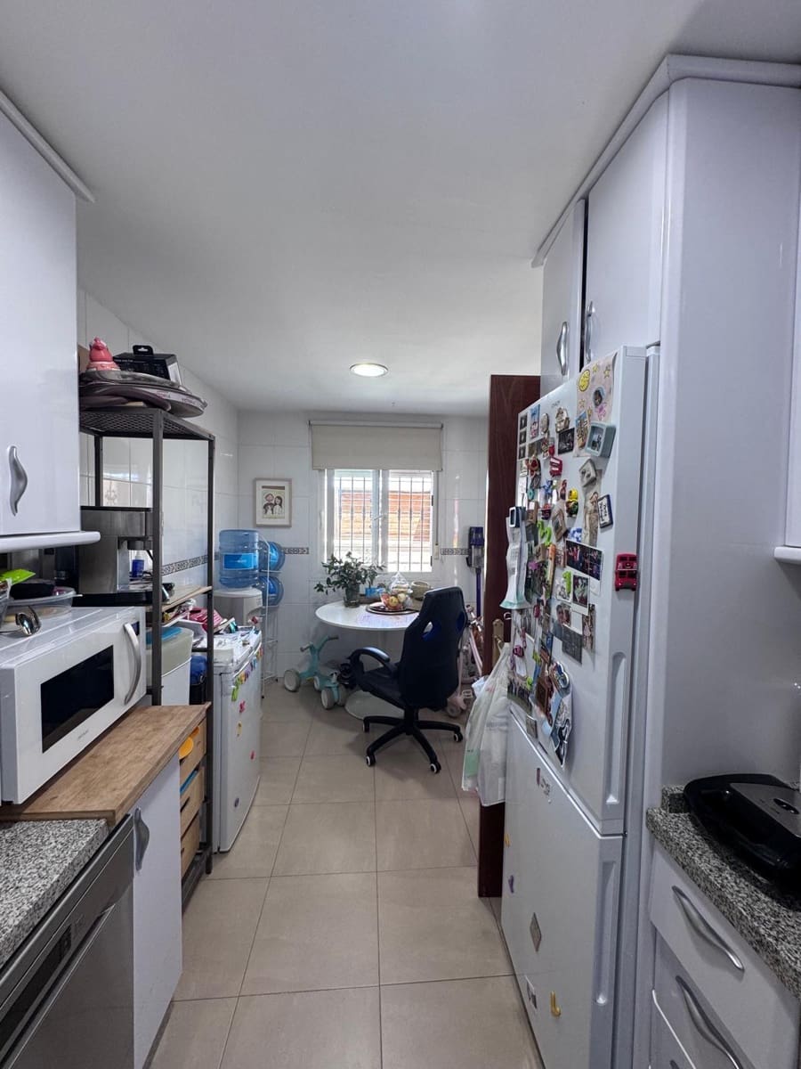 3 makuuhuone Kattohuoneisto myytävänä paikassa Fuengirola mukana 
autotalli - 440 000 € (Ref: 9031692)
