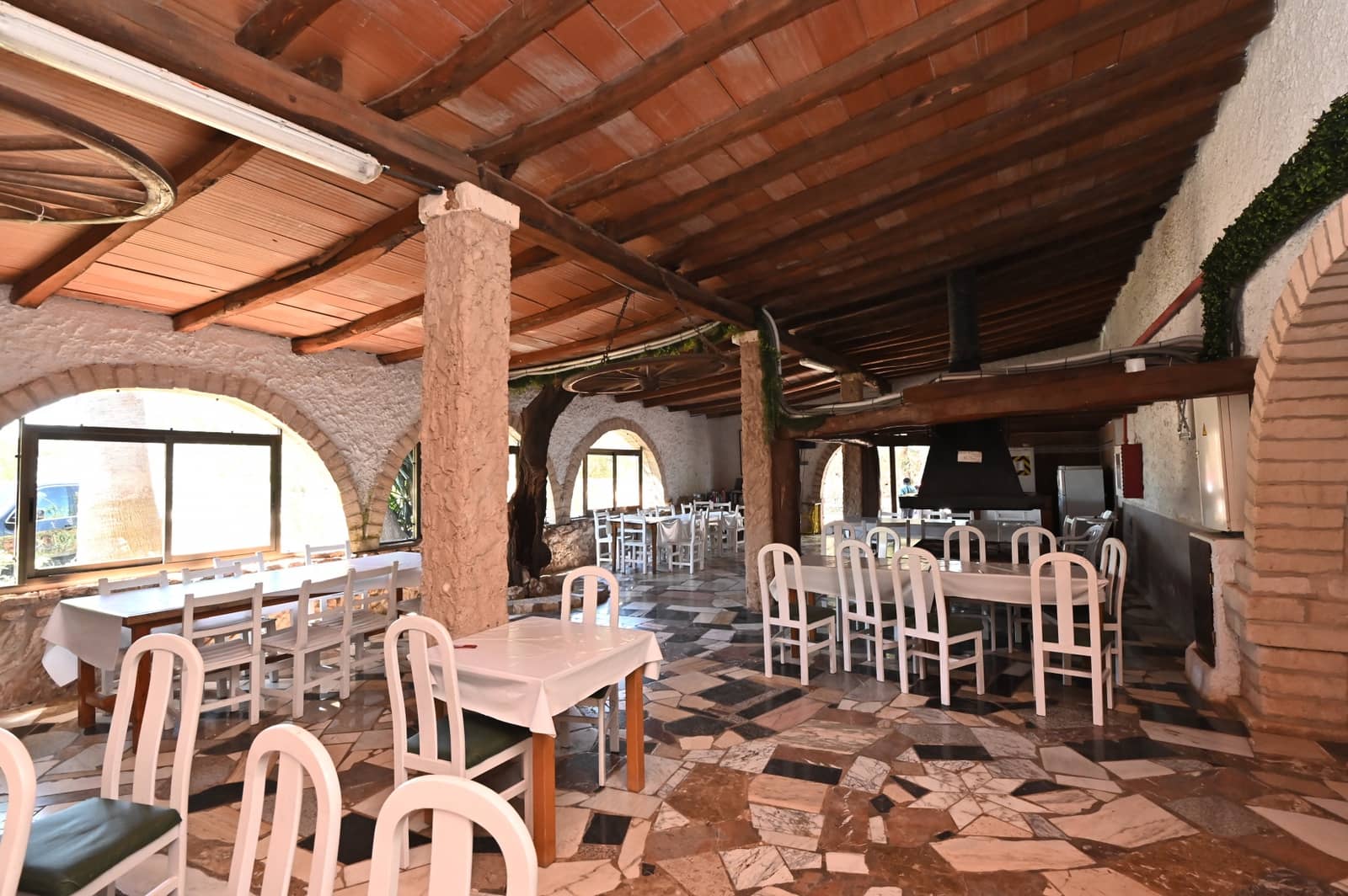 27 soveværelse Finca/Landehus til salg i Calas de Mallorca med swimmingpool garage - € 4.200.000 (Ref: 9038260)