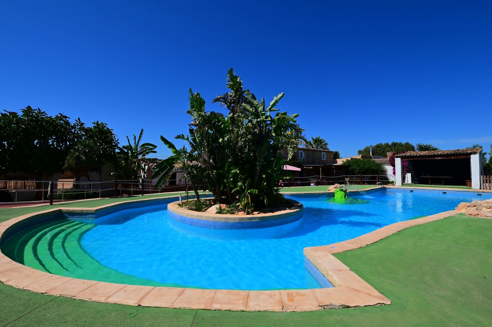 27 soveværelse Finca/Landehus til salg i Calas de Mallorca med swimmingpool garage - € 4.200.000 (Ref: 9038260)