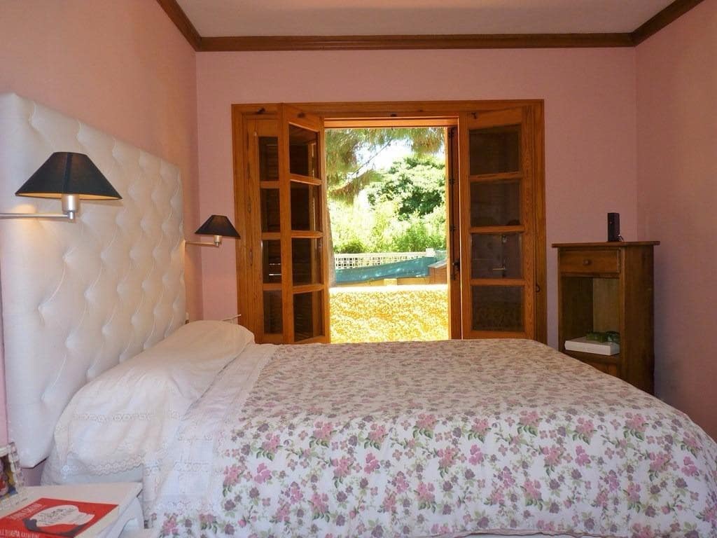 4 soveværelse Villa til salg i Roquetas de Mar med swimmingpool garage - € 825.000 (Ref: 9042563)