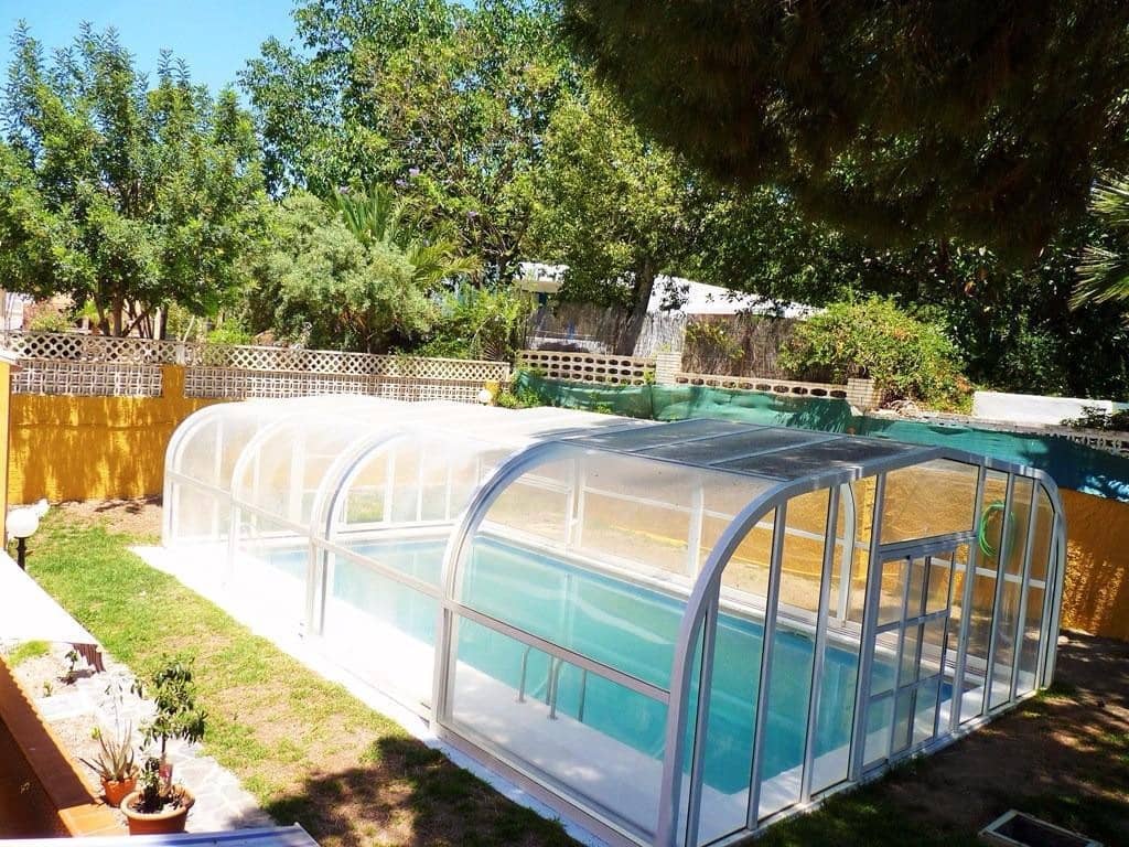 4 slaapkamer Villa te koop in Roquetas de Mar met zwembad garage - € 825.000 (Ref: 9042563)