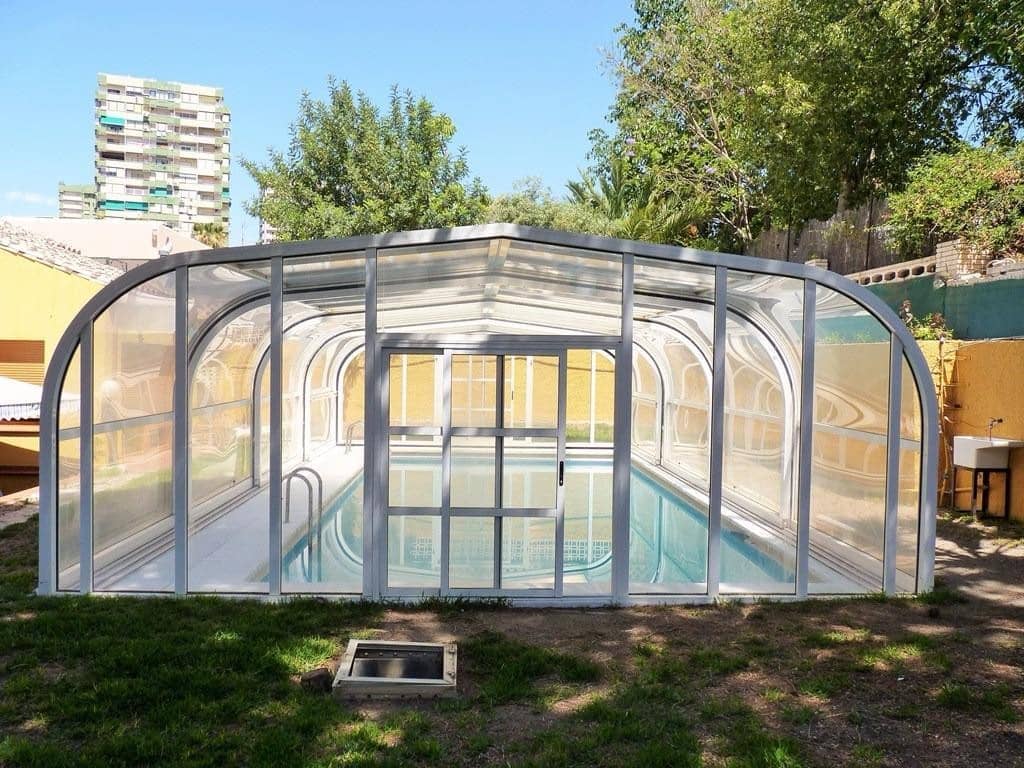 4 slaapkamer Villa te koop in Roquetas de Mar met zwembad garage - € 825.000 (Ref: 9042563)