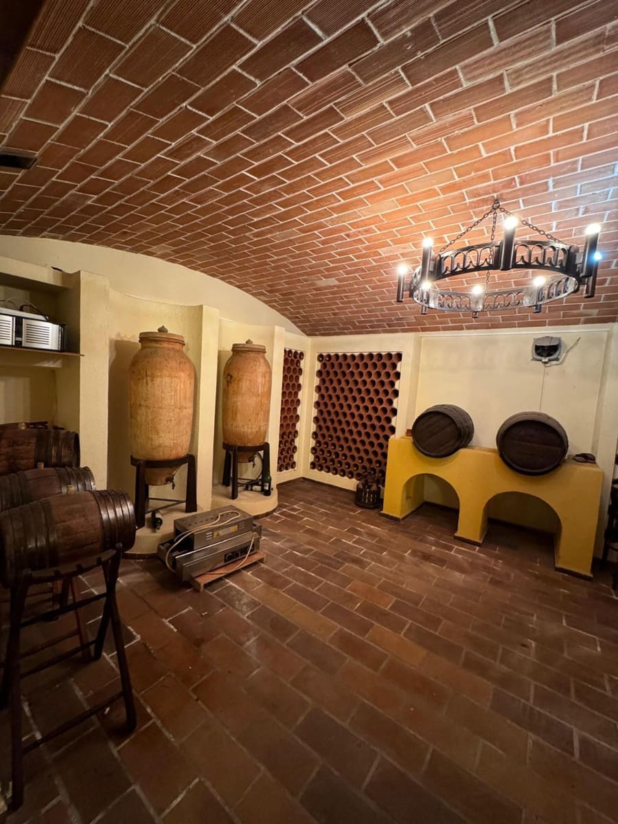 4 slaapkamer Villa te koop in Roquetas de Mar met zwembad garage - € 825.000 (Ref: 9042563)