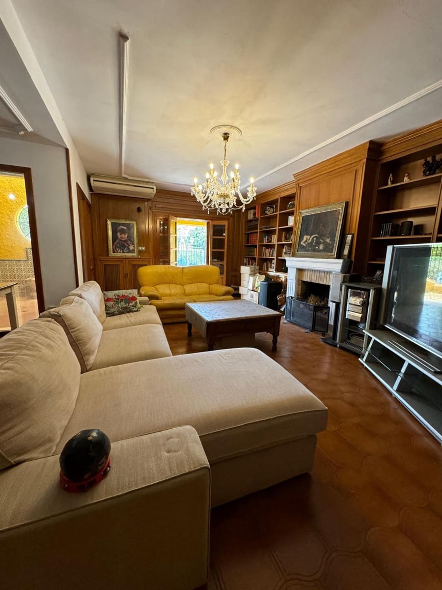 4 slaapkamer Villa te koop in Roquetas de Mar met zwembad garage - € 825.000 (Ref: 9042563)