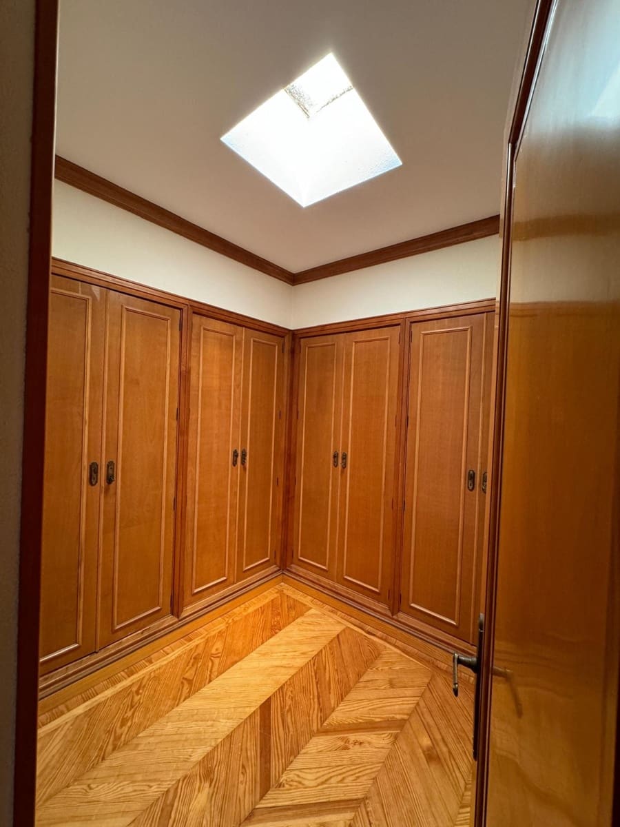 4 slaapkamer Villa te koop in Roquetas de Mar met zwembad garage - € 825.000 (Ref: 9042563)