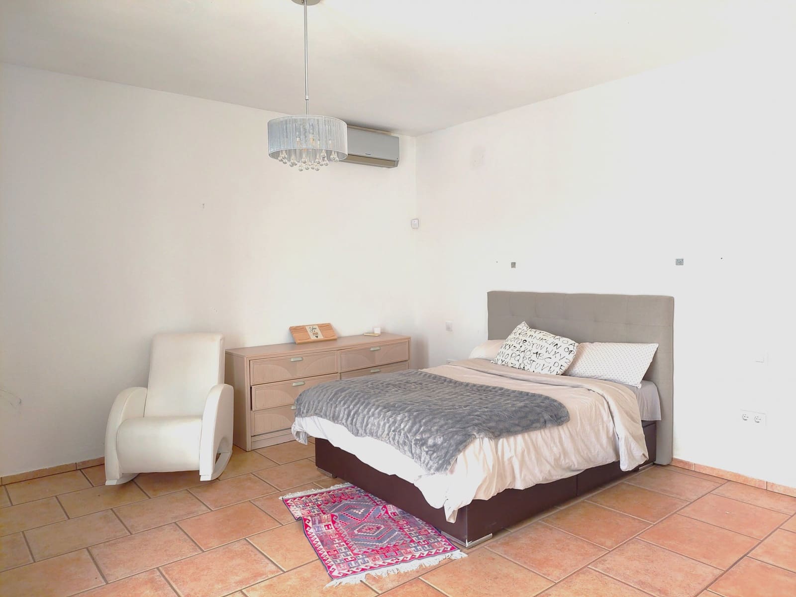 5 soveværelse Villa til salg i Sotogrande med swimmingpool garage - € 975.000 (Ref: 9051364)