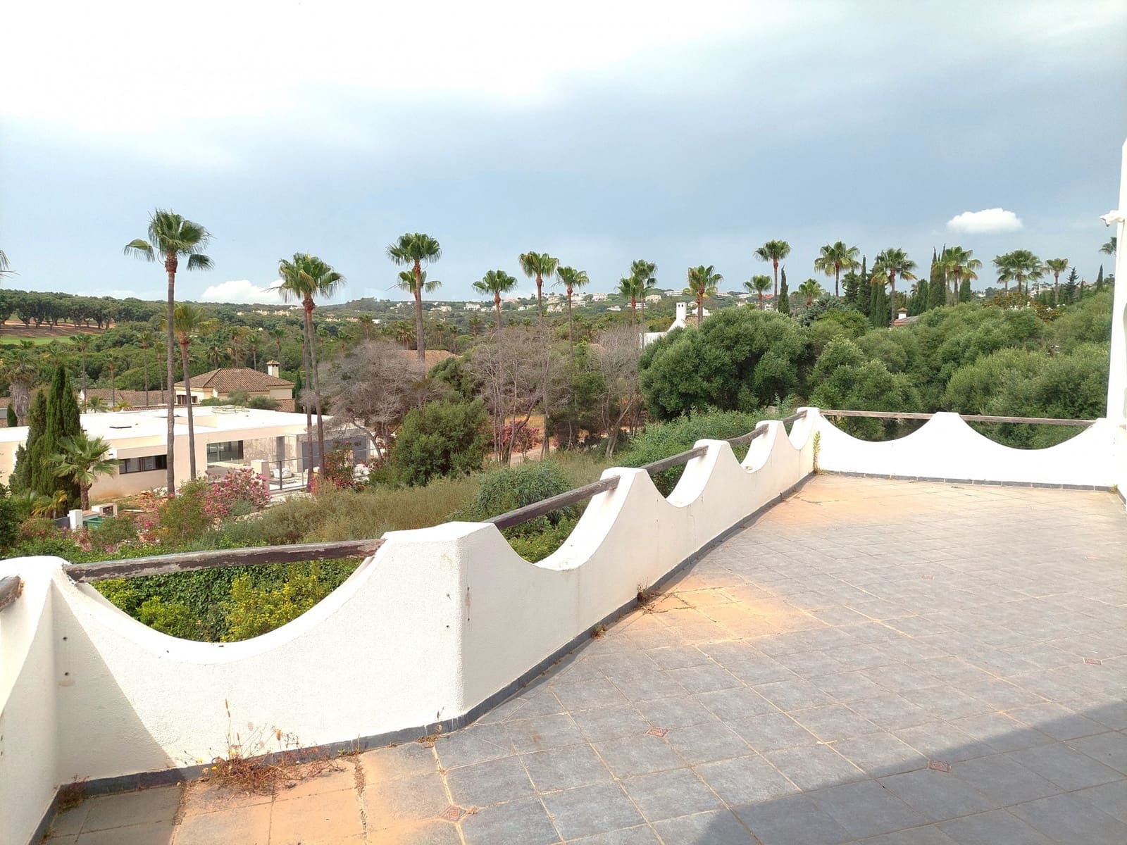 5 soveværelse Villa til salg i Sotogrande med swimmingpool garage - € 975.000 (Ref: 9051364)