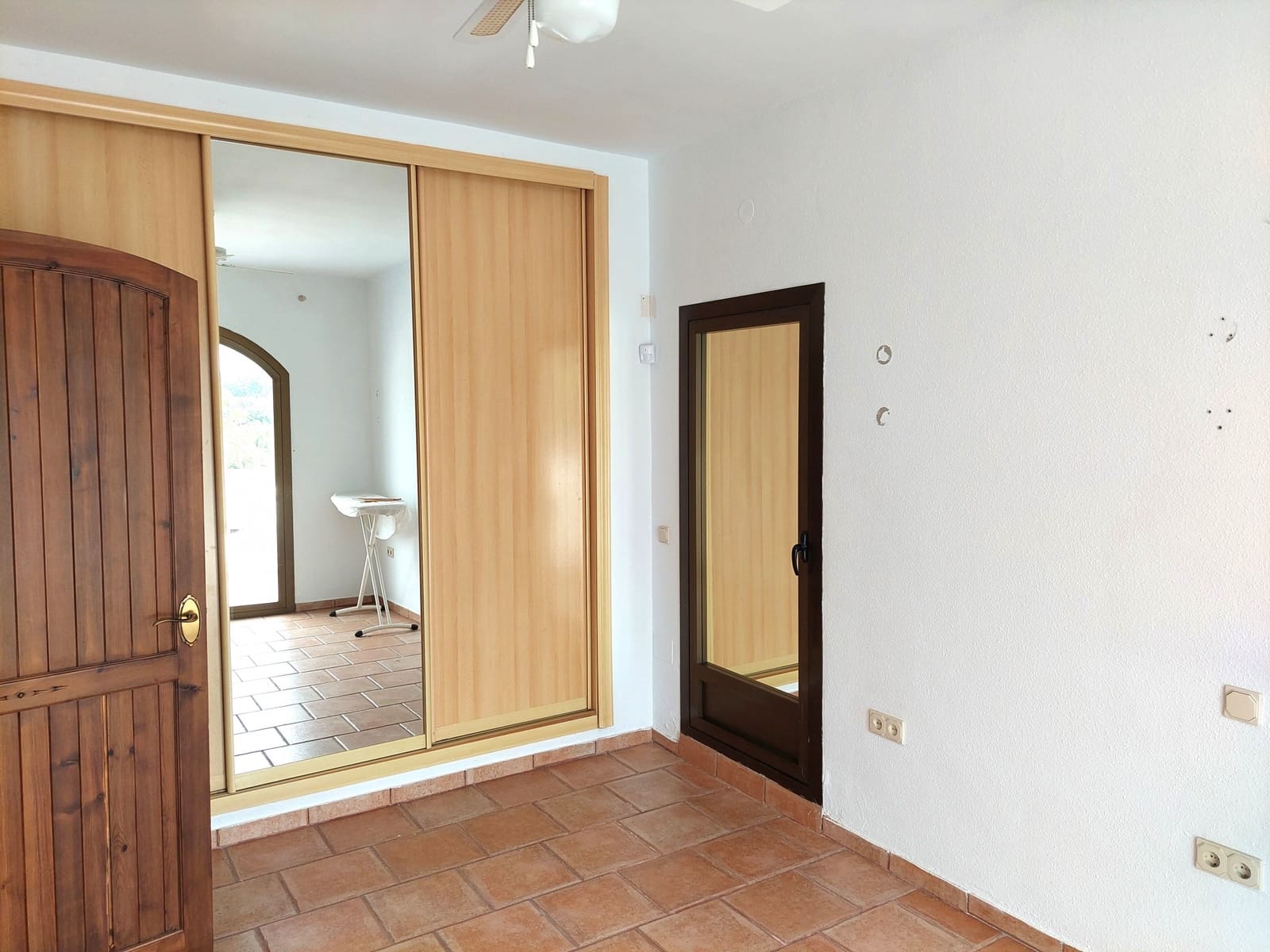 5 soveværelse Villa til salg i Sotogrande med swimmingpool garage - € 975.000 (Ref: 9051364)