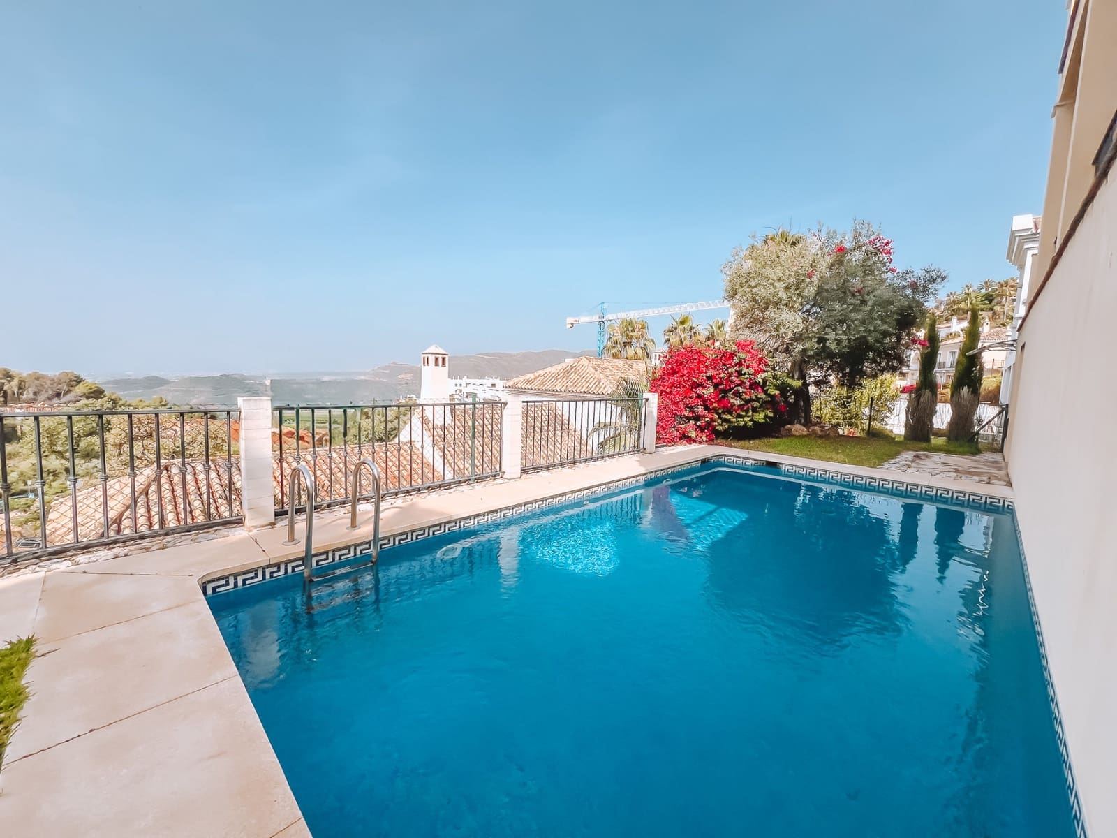 2 sovrum Villa till salu i Istan med pool garage - 720 000 € (Ref: 9062657)