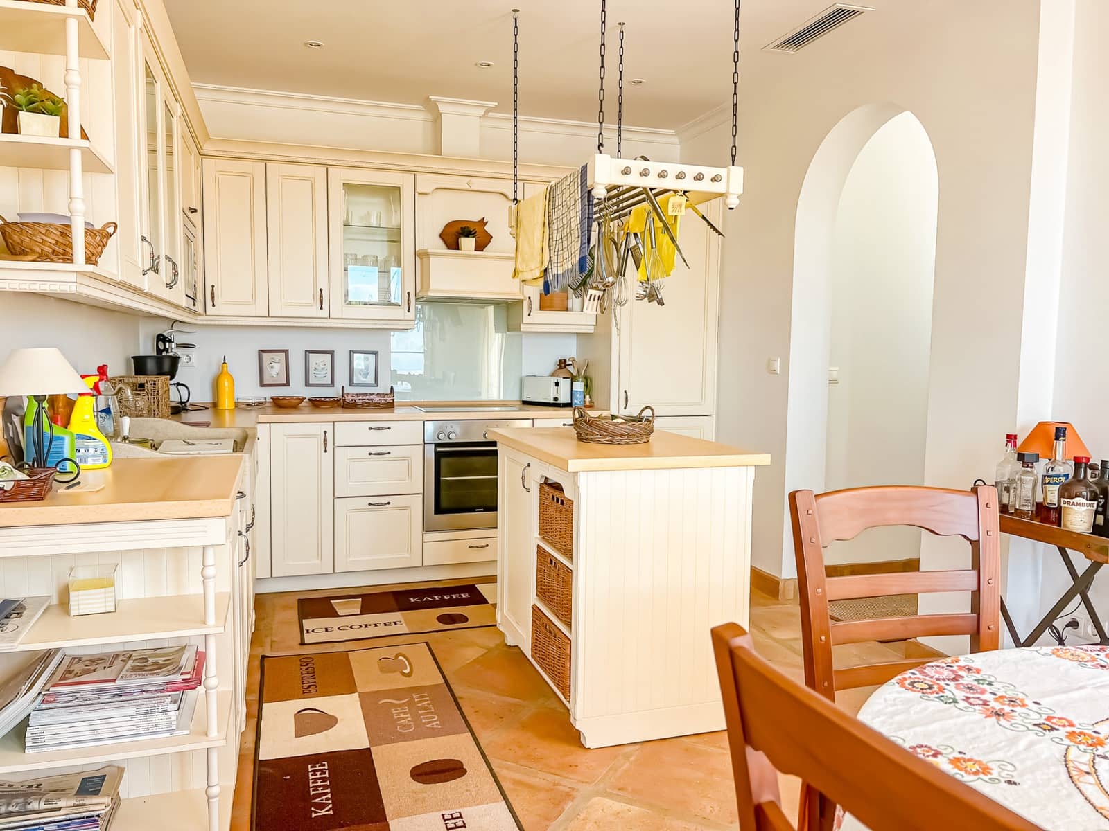 2 sovrum Villa till salu i Istan med pool garage - 720 000 € (Ref: 9062657)