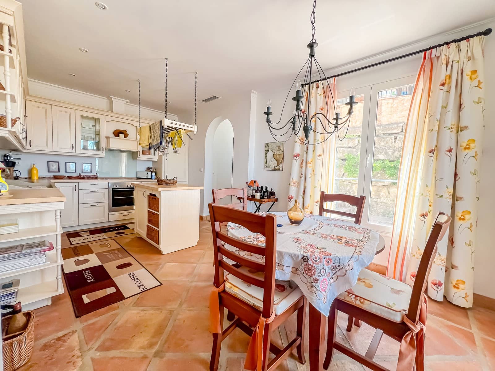 2 sovrum Villa till salu i Istan med pool garage - 720 000 € (Ref: 9062657)