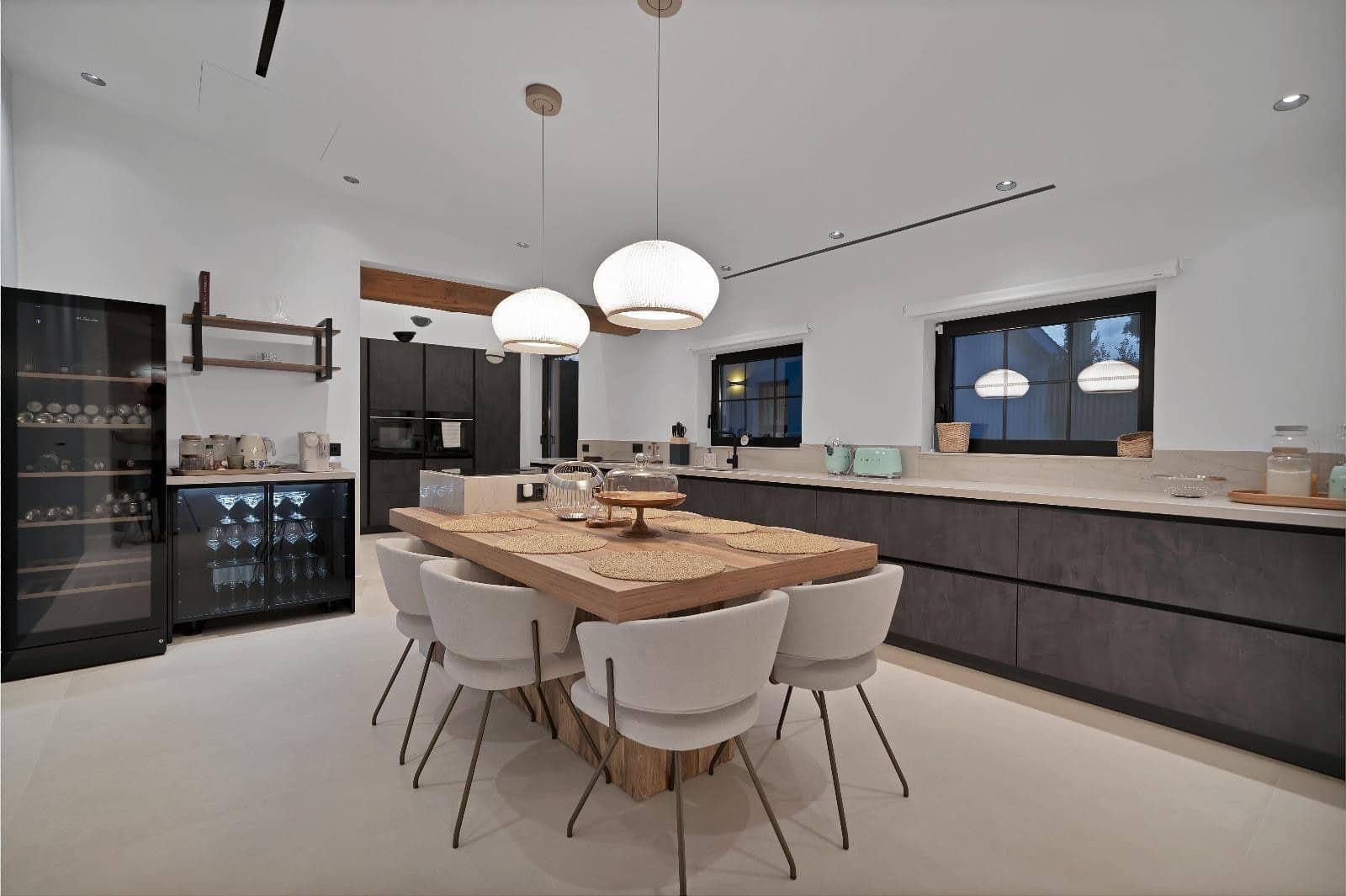 5 soveværelse Villa til salg i Puerto Banus med swimmingpool garage - € 6.499.000 (Ref: 9065496)