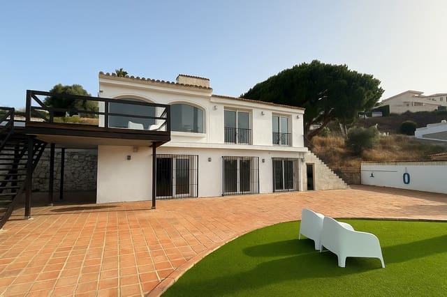 4 sovrum Villa till salu i Mijas Costa, Mijas med pool garage - 910 000 € (Ref: 9069084)