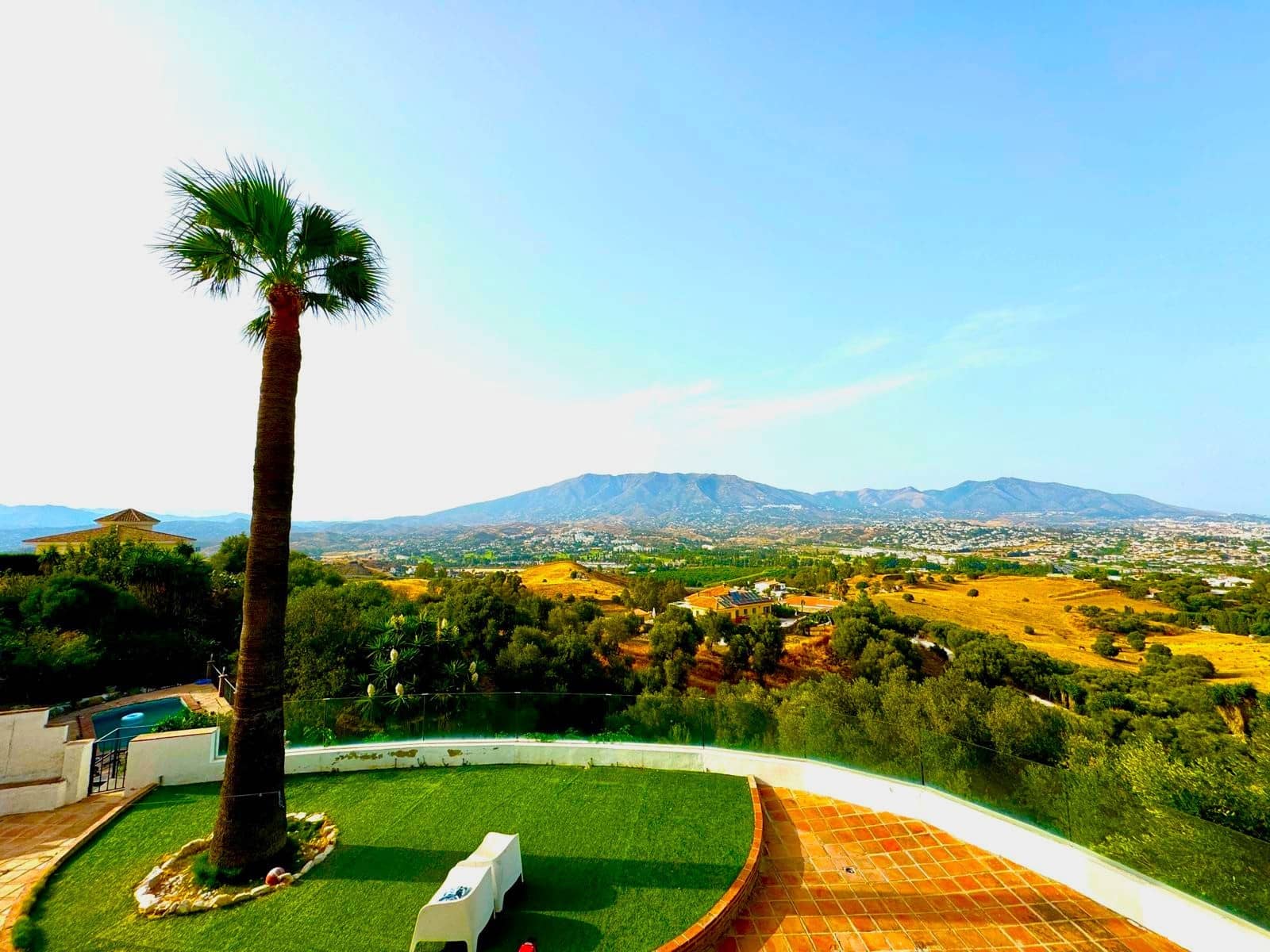 4 sovrum Villa till salu i Mijas Costa med pool garage - 910 000 € (Ref: 9069084)