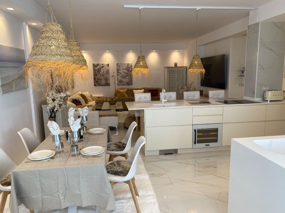 3 soveværelse Penthouse til salg i Alicante by - € 795.000 (Ref: 9078275)